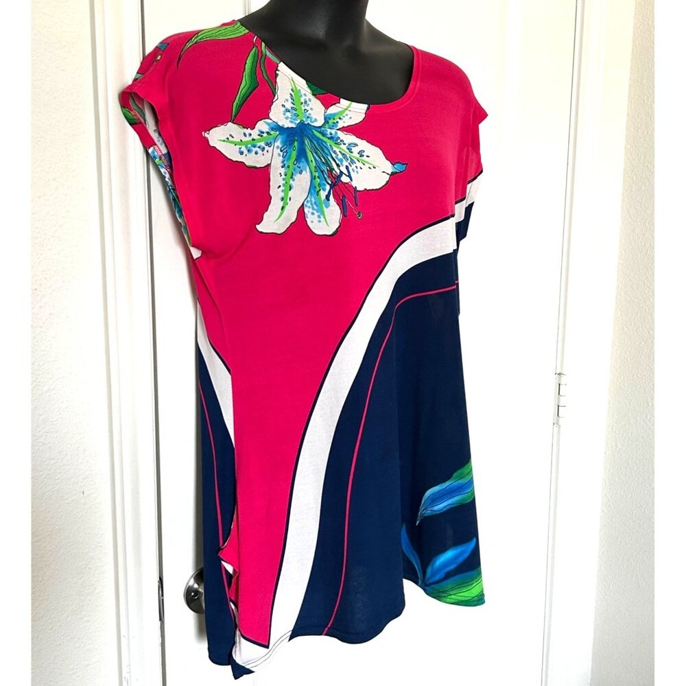 Floral Print Short Sleeve Tunic Top With Scoop Neck - Picture 2 of 6